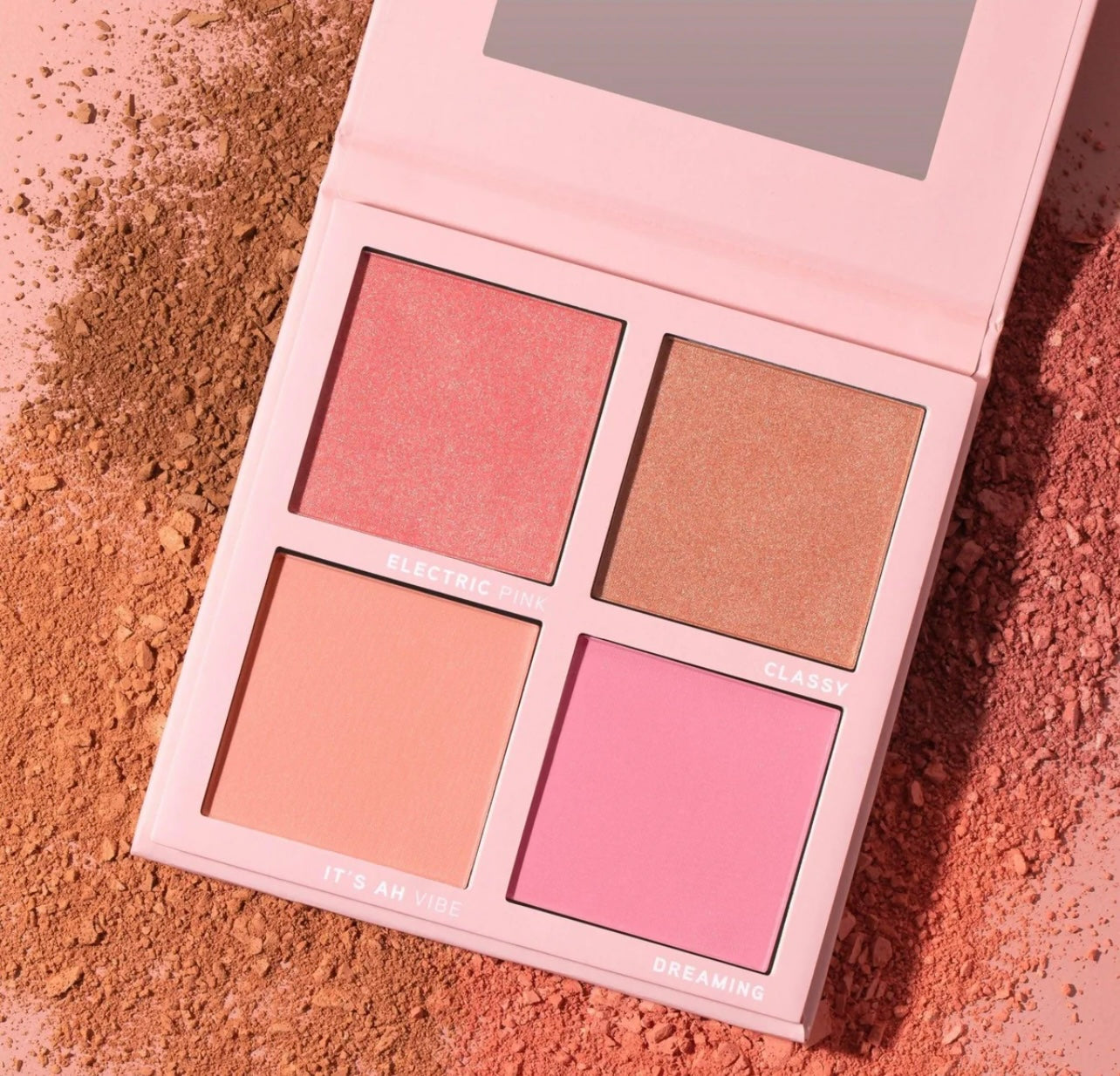 Bébella Light Blushed Color Quad